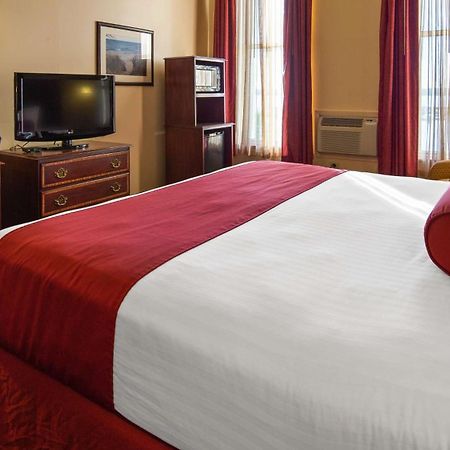Best Western The Hotel Chequamegon Ashland Dış mekan fotoğraf