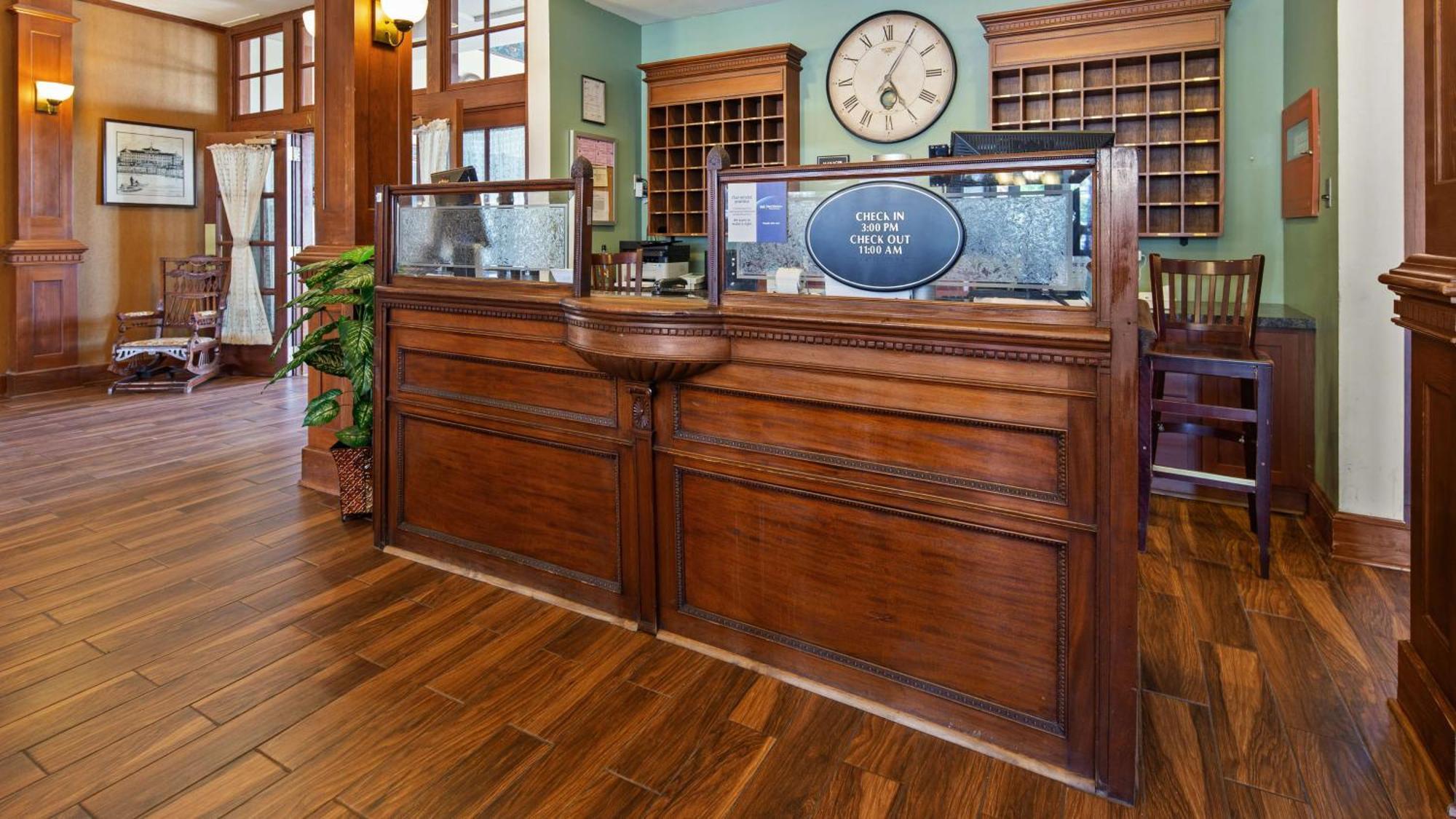 Best Western The Hotel Chequamegon Ashland Dış mekan fotoğraf